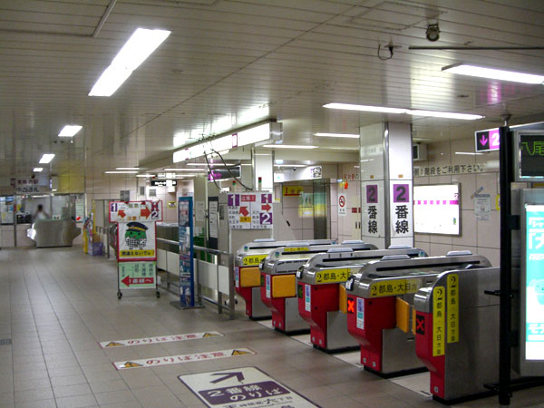 梅田駅から東梅田駅までの行き方 地下鉄御堂筋線から谷町線へ乗り換え